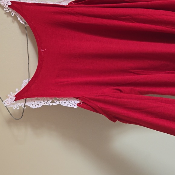 Cold Shoulder Long Sleeve - Picture 4 of 6